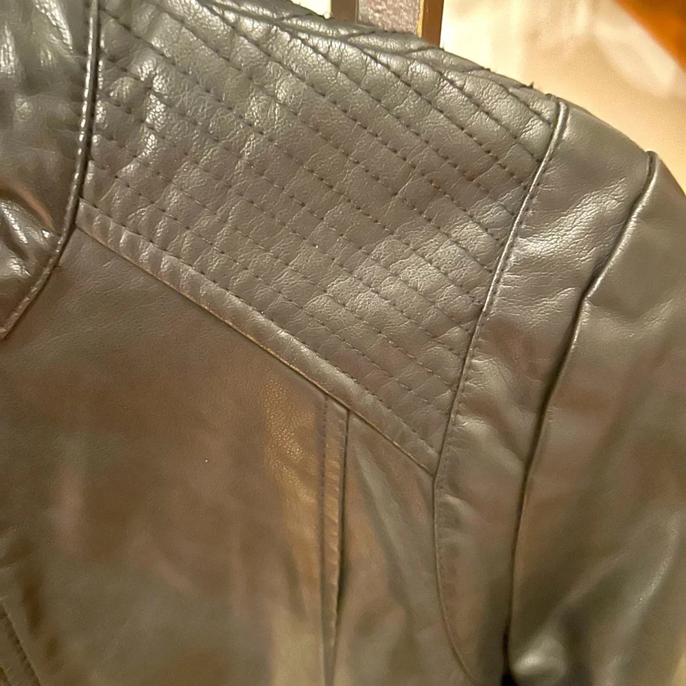 Like New Express Quilted Black Leather Jacket😍🖤😎 - Picture 6 of 6